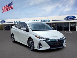 Used 2017 Toyota Prius Prime image 1