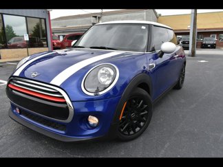 Used 2019 MINI Cooper 2-Door Hardtop image 1