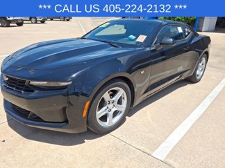 Used 2023 Chevrolet Camaro LT image 1