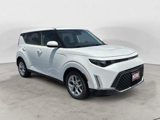 Used 2023 Kia Soul LX w/ Option Group 015 image 1