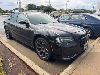 Used 2018 Chrysler 300 S w/ 300S Premium Group image 1