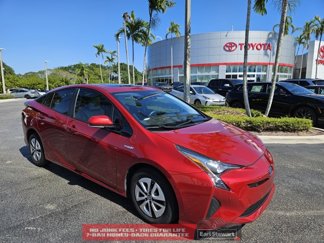 Used 2017 Toyota Prius Two image 1