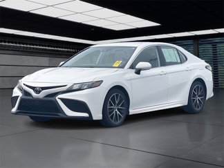 Used 2023 Toyota Camry SE image 1
