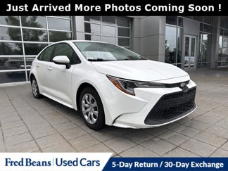 Used 2022 Toyota Corolla LE image 1