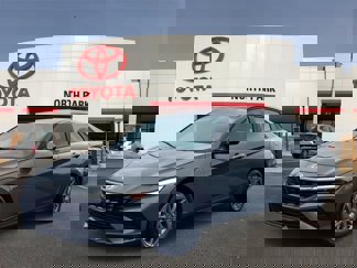 Used 2024 Hyundai Elantra SEL image 1