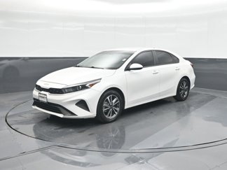 Used 2023 Kia Forte LXS image 1