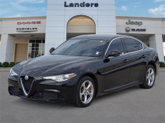 Used 2019 Alfa Romeo Giulia AWD image 1