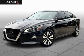 Used 2021 Nissan Altima 2.5 SV image 1