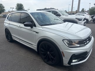 Used 2021 Volkswagen Tiguan SE R-Line image 1