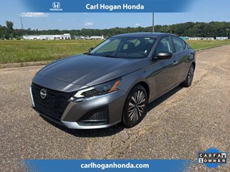 Used 2024 Nissan Altima 2.5 SV image 1