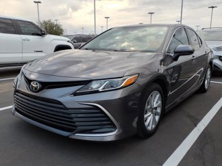 Used 2021 Toyota Camry LE image 1