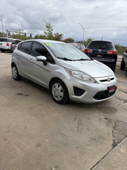 Used 2013 Ford Fiesta SE image 1