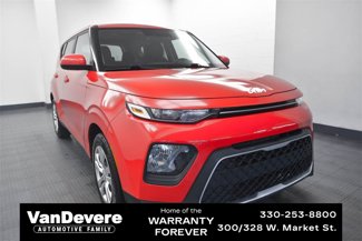 Used 2022 Kia Soul LX image 1