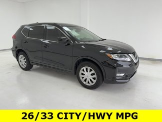 Used 2019 Nissan Rogue S image 1