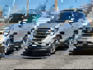 Used 2021 GMC Terrain SLT image 1