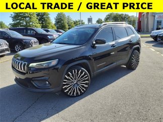 Used 2019 Jeep Cherokee Latitude w/ Popular Appearance Group image 1