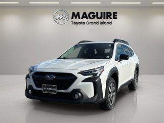 Used 2023 Subaru Outback Premium image 1