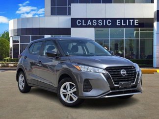 Used 2024 Nissan Kicks S image 1