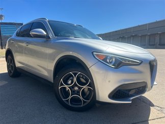 Used 2018 Alfa Romeo Stelvio Ti image 1