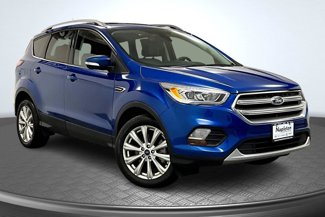 Used 2017 Ford Escape Titanium image 1