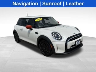 Used 2024 MINI Cooper 2-Door Hardtop image 1