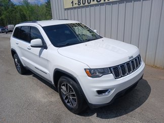 Used 2019 Jeep Grand Cherokee Laredo w/ Laredo X Package image 1