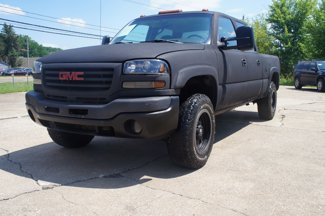 Used 2006 GMC Sierra 2500 SLE w/ Heavy-Duty Power Package image 1