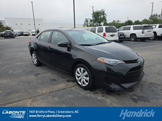 Used 2017 Toyota Corolla LE image 1