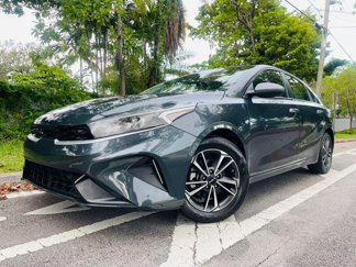 Used 2023 Kia Forte LXS image 1