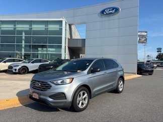Used 2020 Ford Edge SE image 1