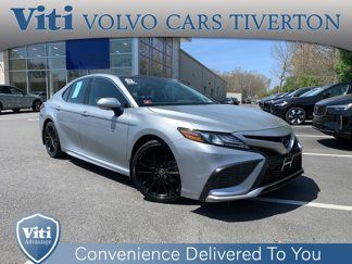 Used 2022 Toyota Camry XSE image 1