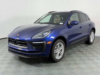 Certified 2025 Porsche Macan image 1