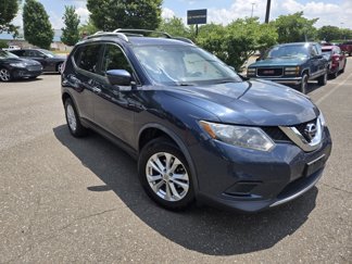 Used 2016 Nissan Rogue SV image 1