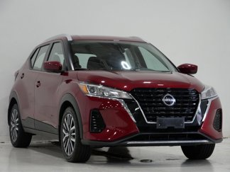 Used 2022 Nissan Kicks SV image 1