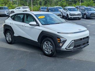 Used 2024 Hyundai Kona SE image 1