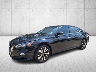 Used 2022 Nissan Altima 2.5 SL image 1