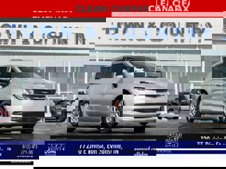 Used 2022 Chrysler Voyager LX image 1