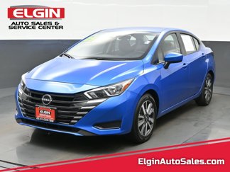 Used 2023 Nissan Versa SV image 1