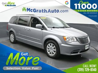 Used 2015 Chrysler Town & Country Touring image 1