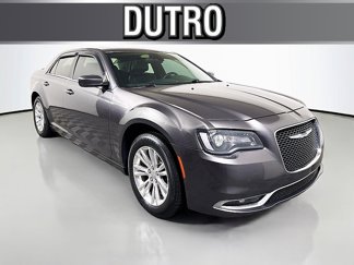 Used 2015 Chrysler 300 Limited image 1