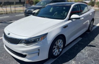Used 2018 Kia Optima EX w/ Premium Package image 1