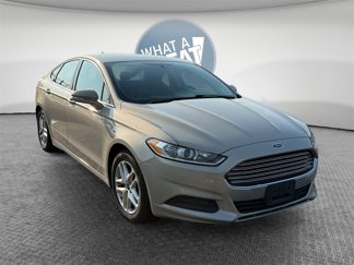 Used 2015 Ford Fusion SE image 1