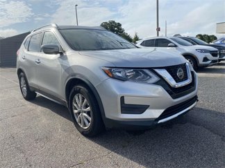Used 2019 Nissan Rogue SV image 1