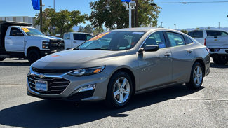 Used 2022 Chevrolet Malibu LT image 1