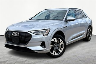 Used 2022 Audi e-tron Premium w/ Convenience Plus Package image 1