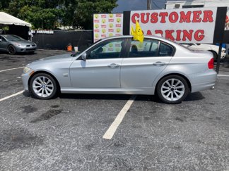 Used 2011 BMW 328i xDrive Sedan image 1