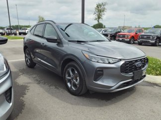 Used 2023 Ford Escape ST-Line image 1