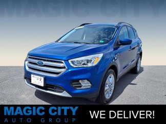 Used 2017 Ford Escape SE w/ Equipment Group 201A image 1