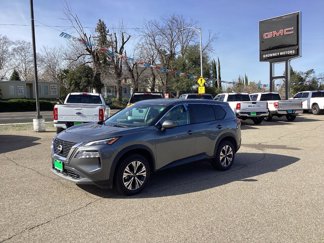 Used 2023 Nissan Rogue SV image 1