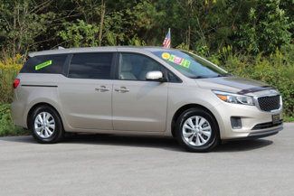 Used 2017 Kia Sedona LX image 1